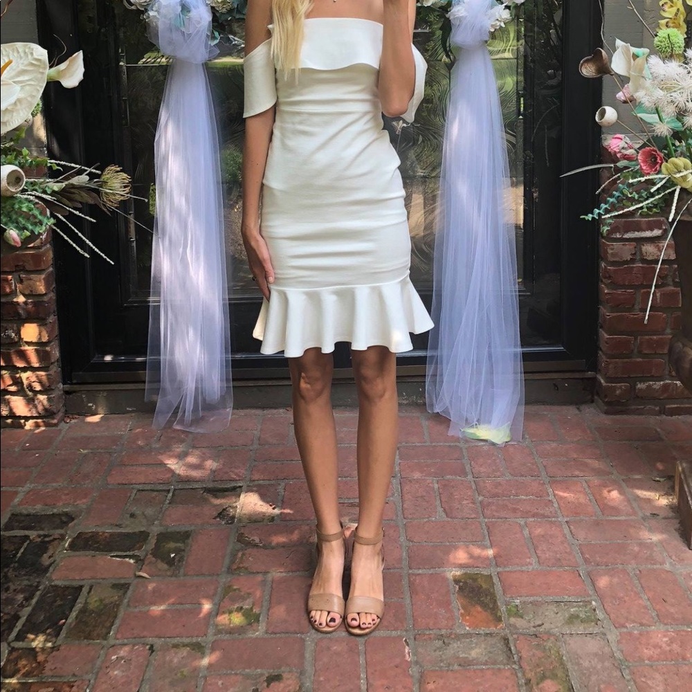 Women’s off the shoulder white dress